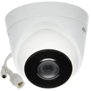 Biała kamera kopułkowa Hikvision z czarnym obiektywem i widocznymi złączami kablowymi. Kamera ma nowoczesny design i jest przeznaczona do monitoringu.
