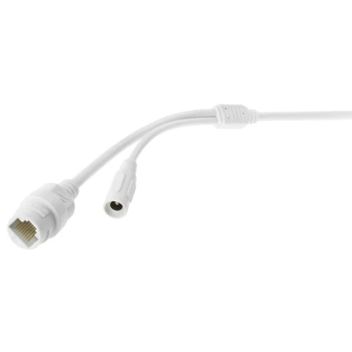 Zdjęcie przedstawia biały kabel sieciowy z końcówką RJ-45 oraz dodatkowym złączem zasilającym. Kabel jest przeznaczony do podłączenia kamery sieciowej IP.