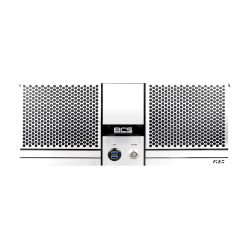 Zdjęcie przedstawia biały rejestrator IP BCS z serii FLEX z widocznymi portami USB i przyciskiem zasilania na przednim panelu. Obudowa ma perforowane otwory wentylacyjne po obu stronach centralnego panelu.