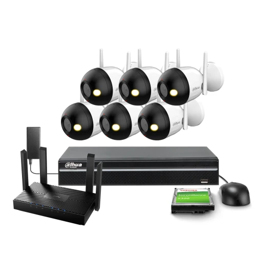 Zestaw do monitoringu składający się z sześciu kamer Wi-Fi, rejestratora, routera oraz dysku twardego. Kamery mają czarno-białą obudowę i są wyposażone w anteny do bezprzewodowej komunikacji.