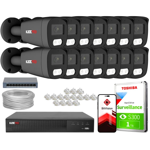Zestaw do monitoringu składający się z dwunastu kamer, rejestratora, dysku twardego, kabla sieciowego, złączek oraz przełącznika sieciowego. Na zdjęciu widoczny jest również smartfon z aplikacją BitVision.